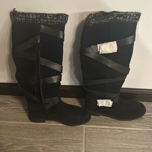 Women’s Black Zipper Winter Fashion Boot